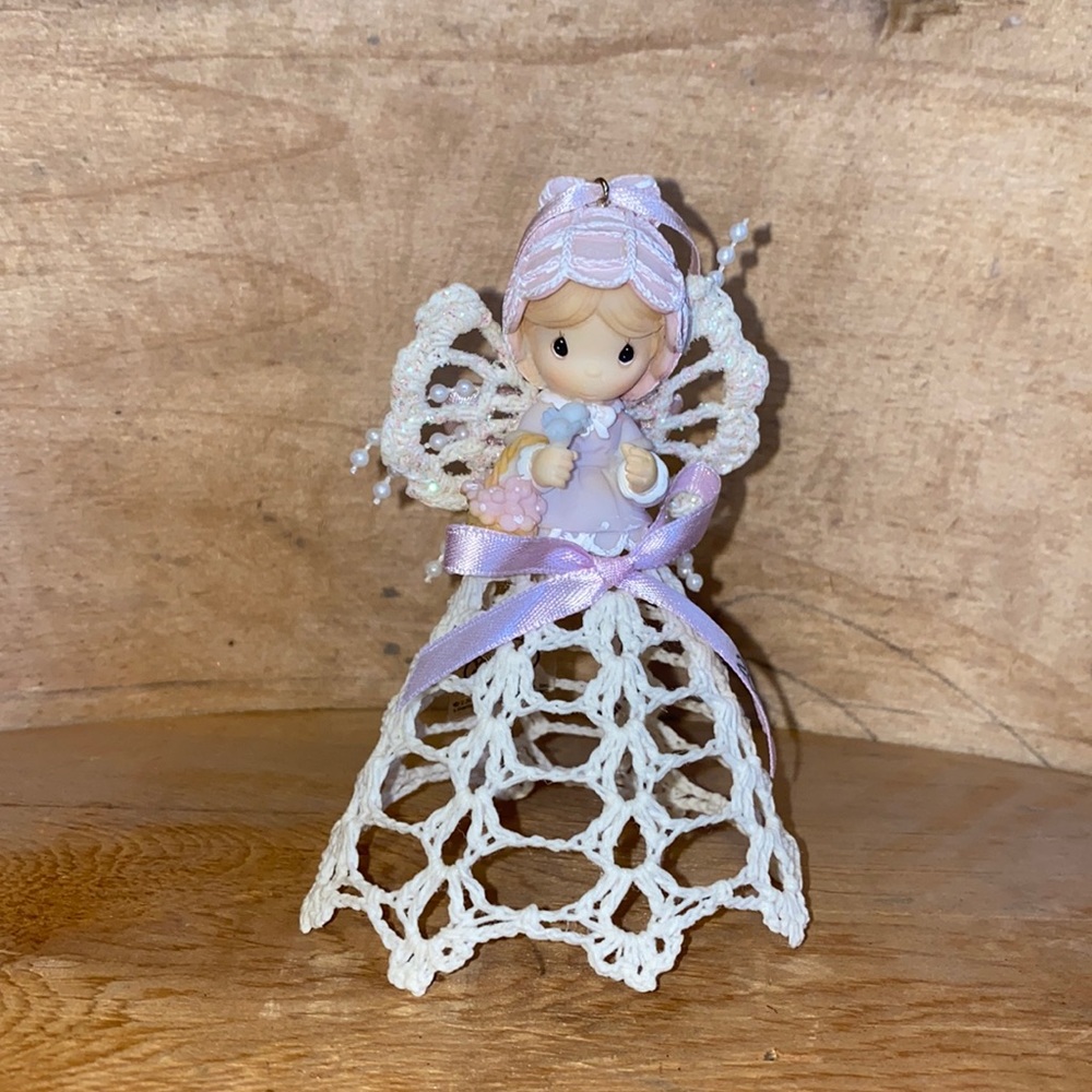 2003 Crocheted Laced Angel Christmas Ornament